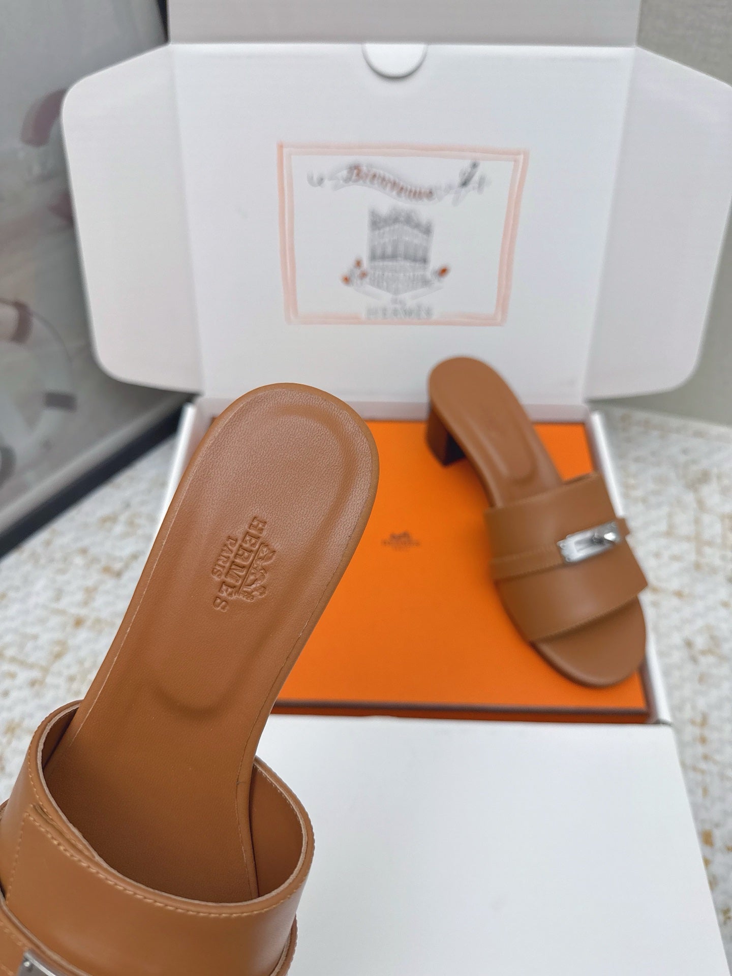 HM 26ss Oasis Sandals 50 Brown Sheepskin Sliver Buckle 625169