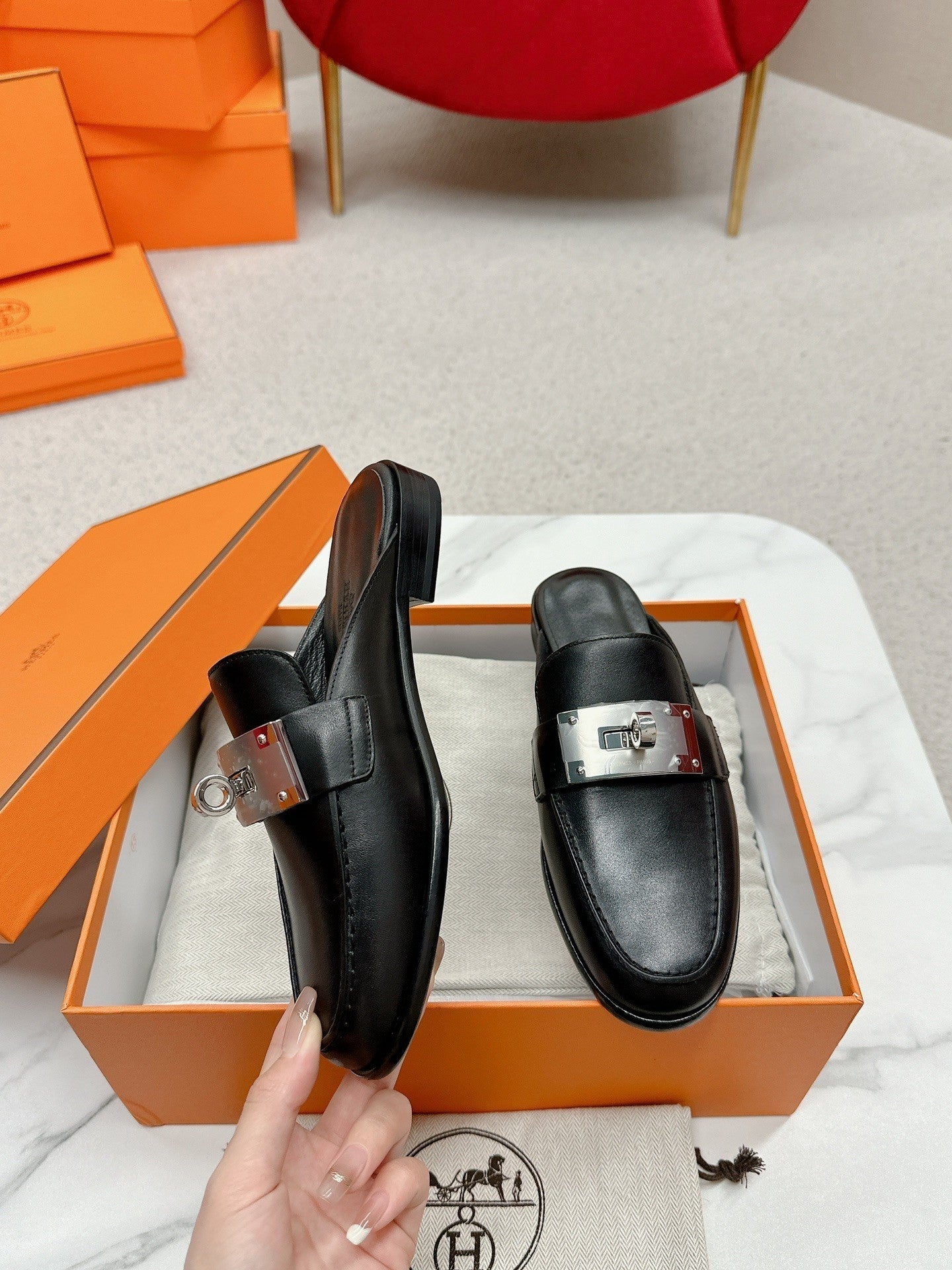 HM 2026 Mule Calfskin Suede 859384