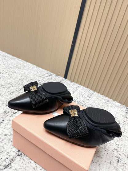 Miu Pointed-Toe Ballet Flats Black Sheepskin 591567