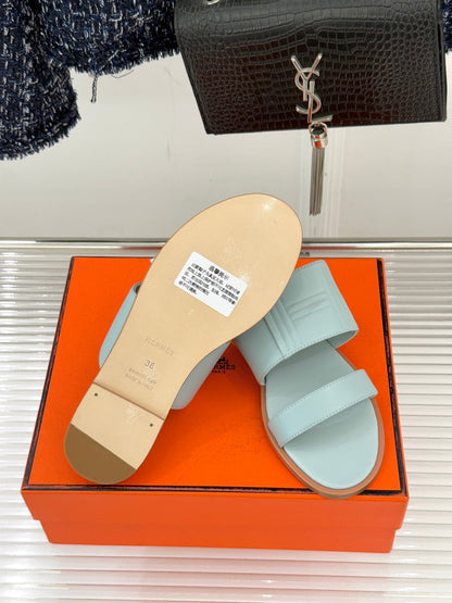 HM 26ss Flat Slippers Baby Blue Sheepskin 642856