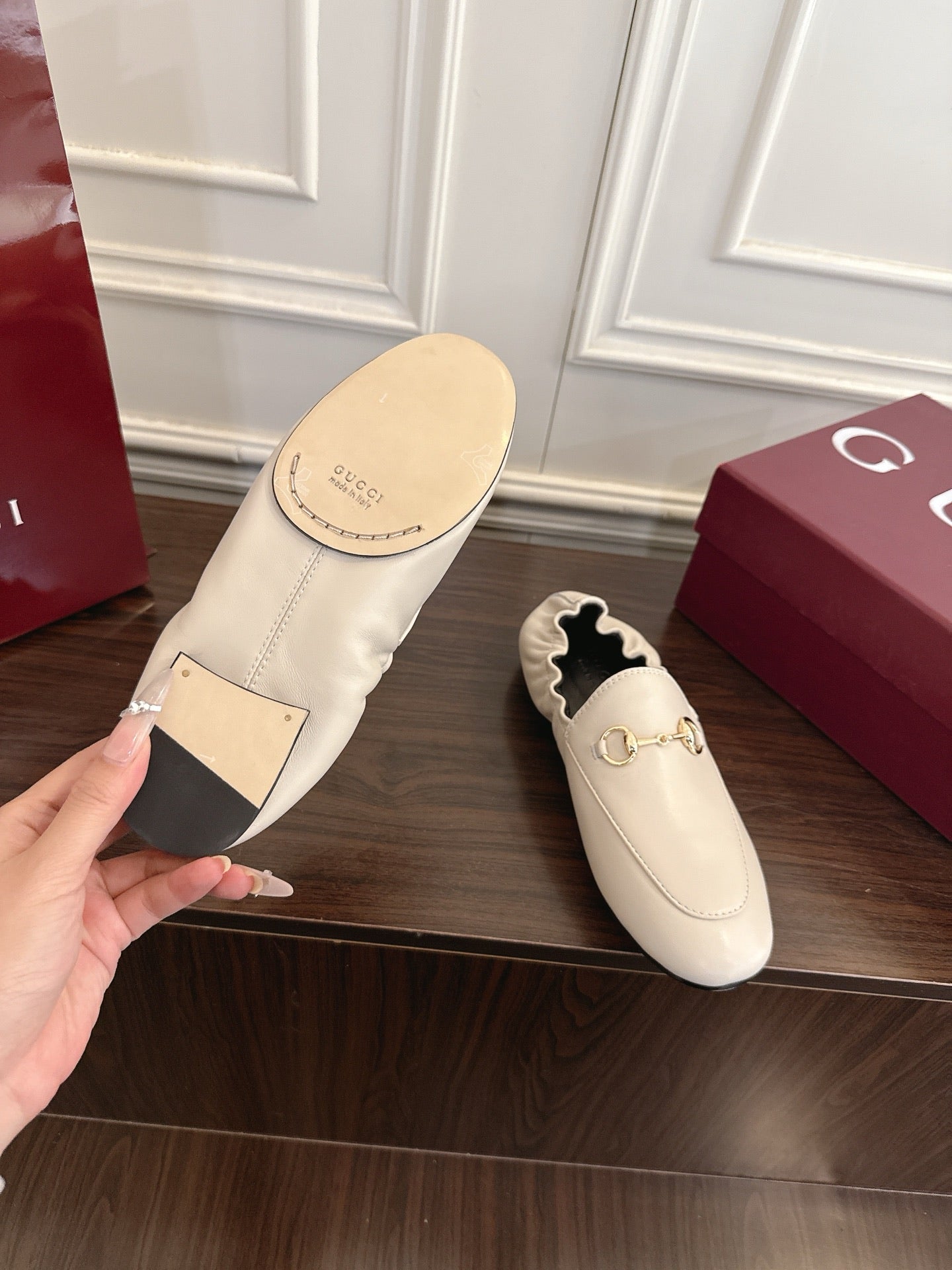 GG 26SS Loafers White Calfskin 645951
