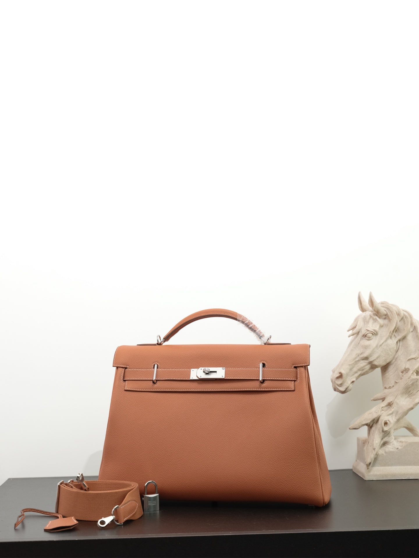 Hermes 2026 Maxi Kelly 42cm Bag Golden Brown Togo Leather 284501