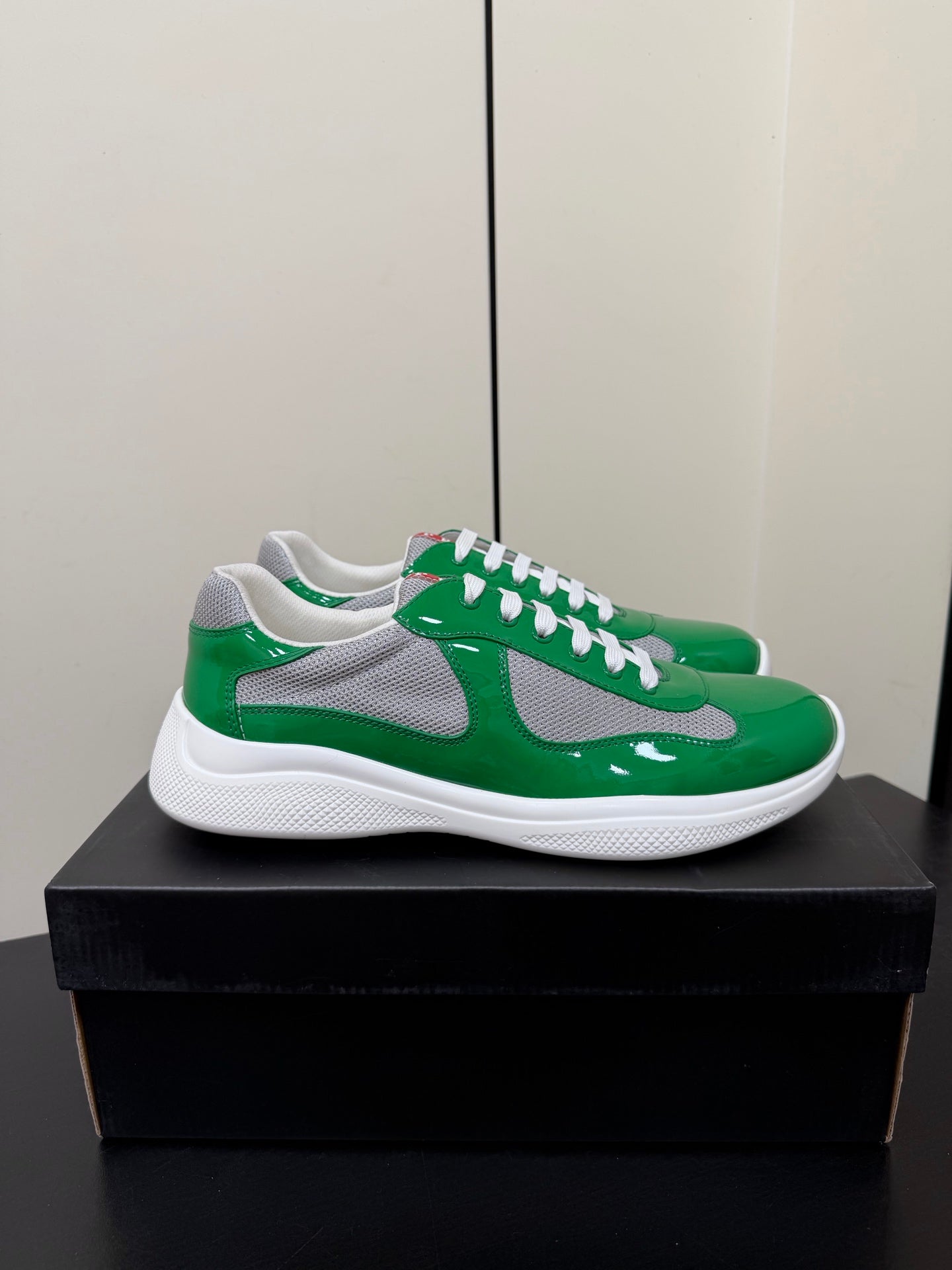 PRA 26S Casual Sneakers Green Gray Patent Leather 618922