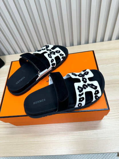 HM 26ss Slippers Black White Suede Leather 618576