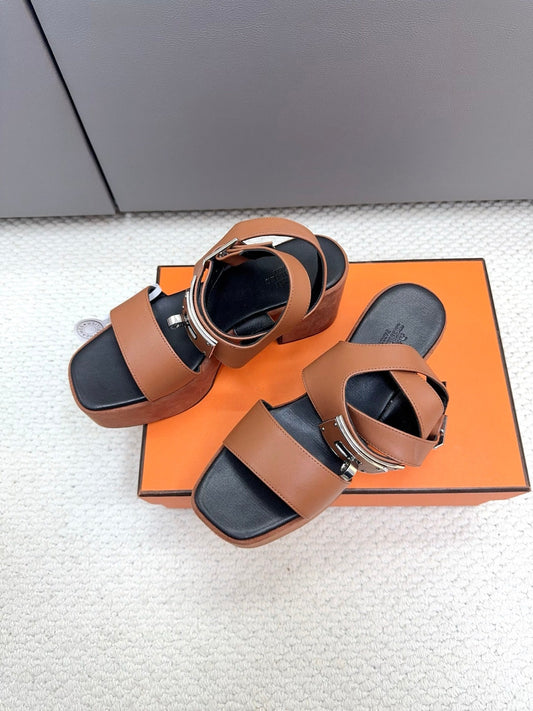 HM 2026 Platform Sandals 70 Brown Black Suede Cowhide 664409