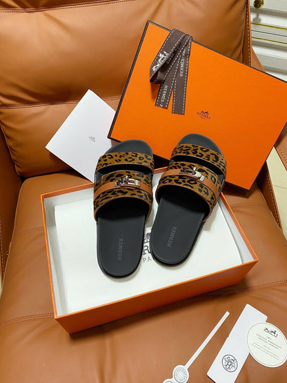 HM 2026 Velcro Sandals Black Tan Brown Cowhide 663789