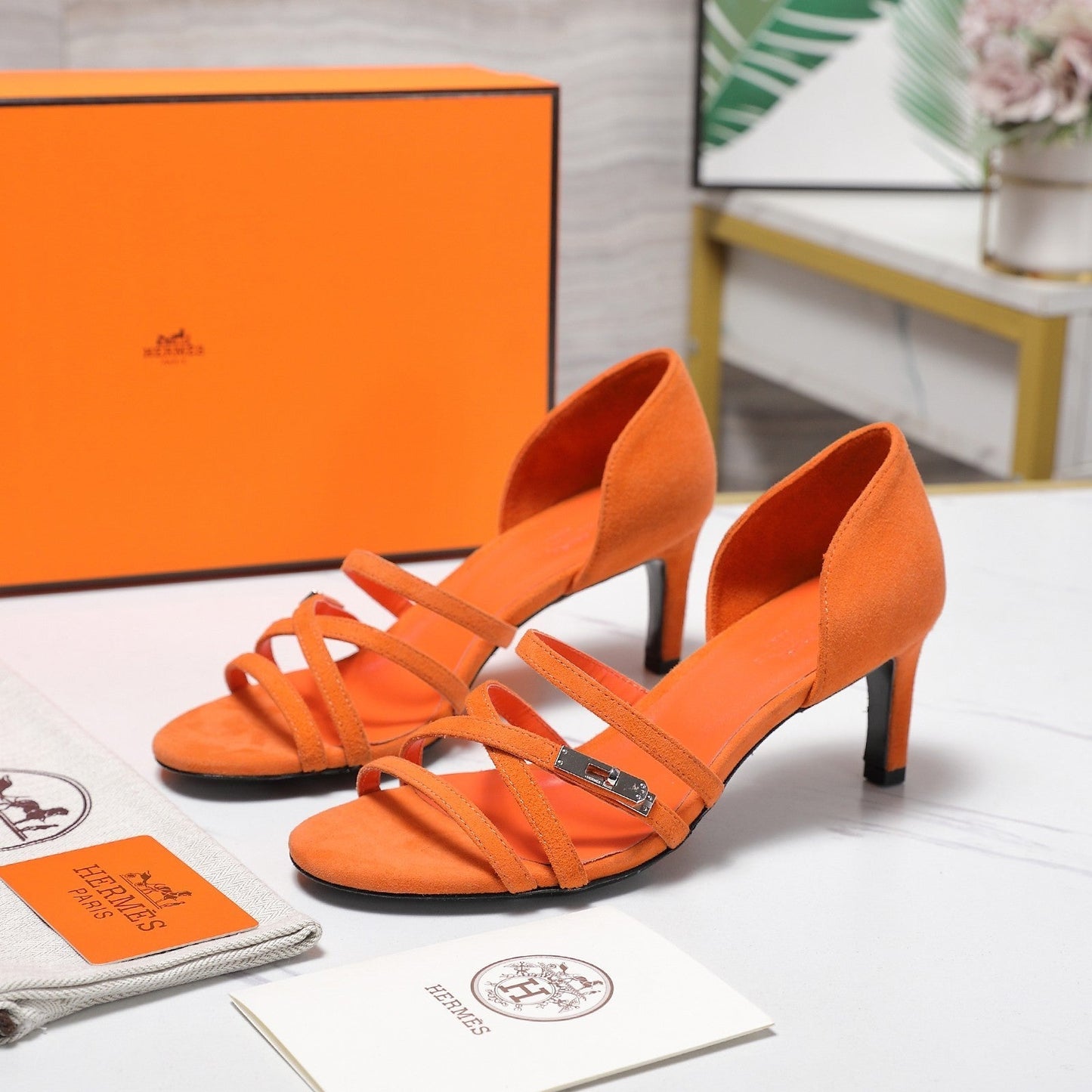 HM 26ss Sandals 65 Orange Suede 601230