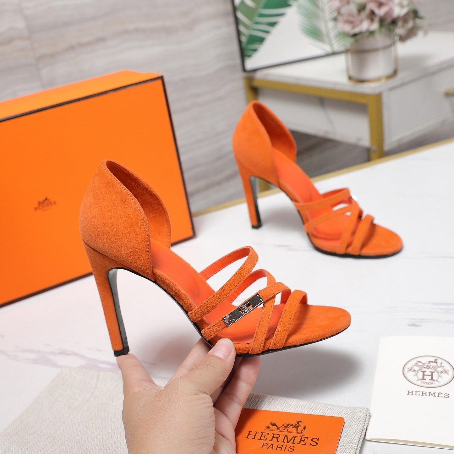 HM 26ss Sandals 85 Orange Suede 601236