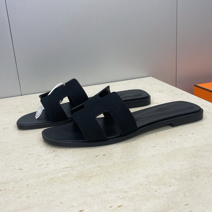 HM 26ss Oran Sandals Black Calfskin 607237
